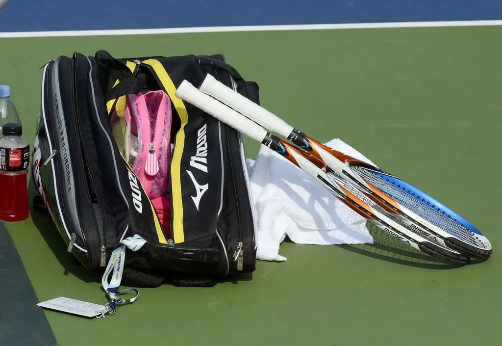 String Theory A Guide To Tennis Racket String Tension